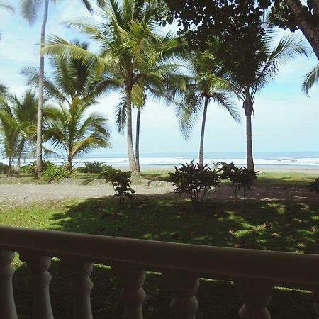 אסטריוס Delfin Beach Front Resort מראה חיצוני תמונה